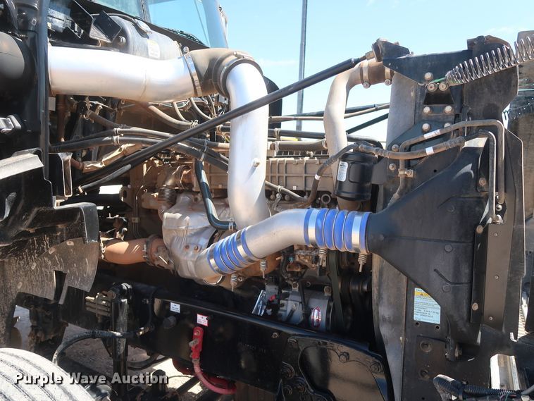 image for item HA9119 2014 Western Star 4900SB  semi truck