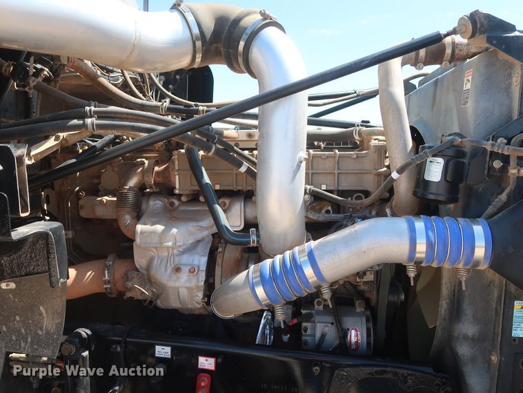 image for item HA9119 2014 Western Star 4900SB  semi truck