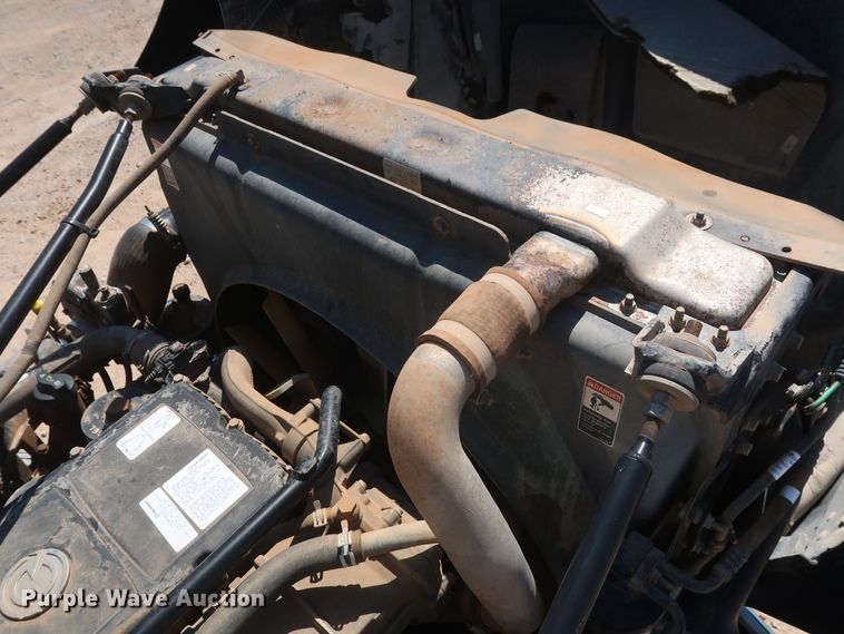 image for item HA9119 2014 Western Star 4900SB  semi truck