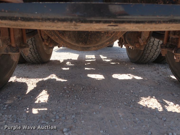 image for item HA9119 2014 Western Star 4900SB  semi truck