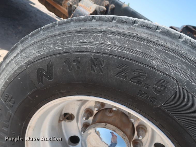 image for item HA9119 2014 Western Star 4900SB  semi truck