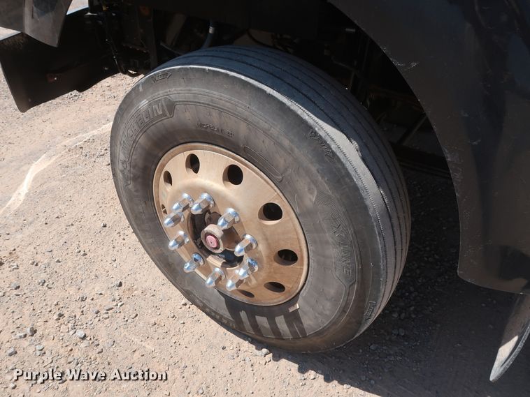 image for item HA9119 2014 Western Star 4900SB  semi truck