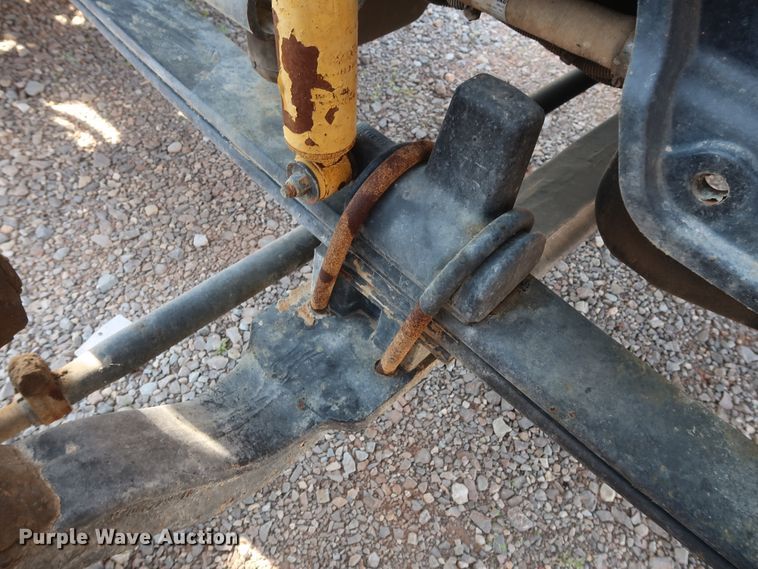 image for item HA9121 2015 Peterbilt 388  semi truck