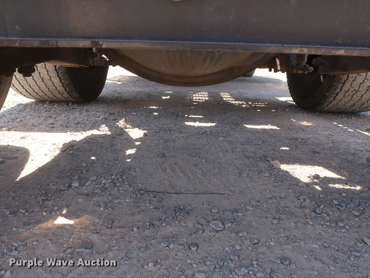 image for item HA9122 2017 Peterbilt 579  semi truck