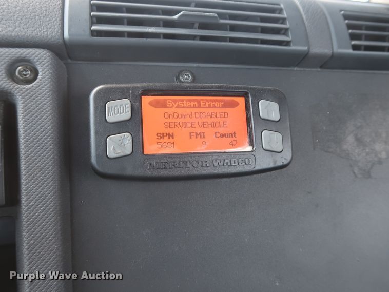 image for item HA9123 2016 Freightliner Cascadia 125  semi truck