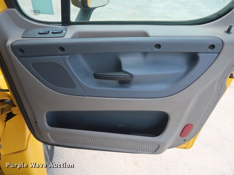 image for item HA9123 2016 Freightliner Cascadia 125  semi truck