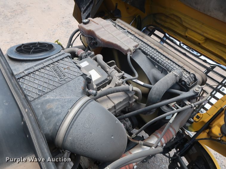 image for item HA9123 2016 Freightliner Cascadia 125  semi truck