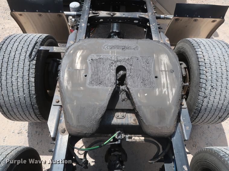 image for item HA9123 2016 Freightliner Cascadia 125  semi truck