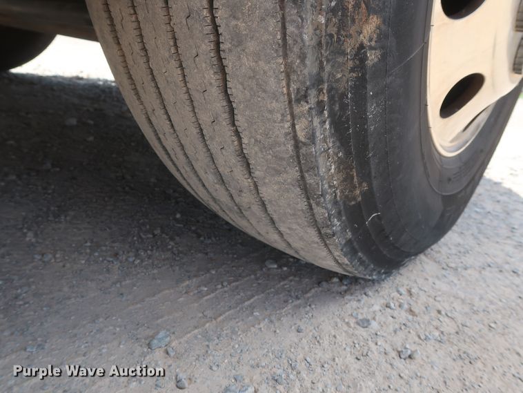 image for item HA9123 2016 Freightliner Cascadia 125  semi truck