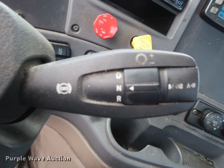 image for item HA9125 2017 Freightliner Cascadia 125  semi truck