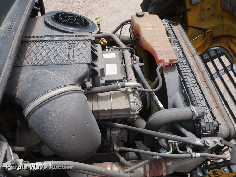 image for item HA9125 2017 Freightliner Cascadia 125  semi truck