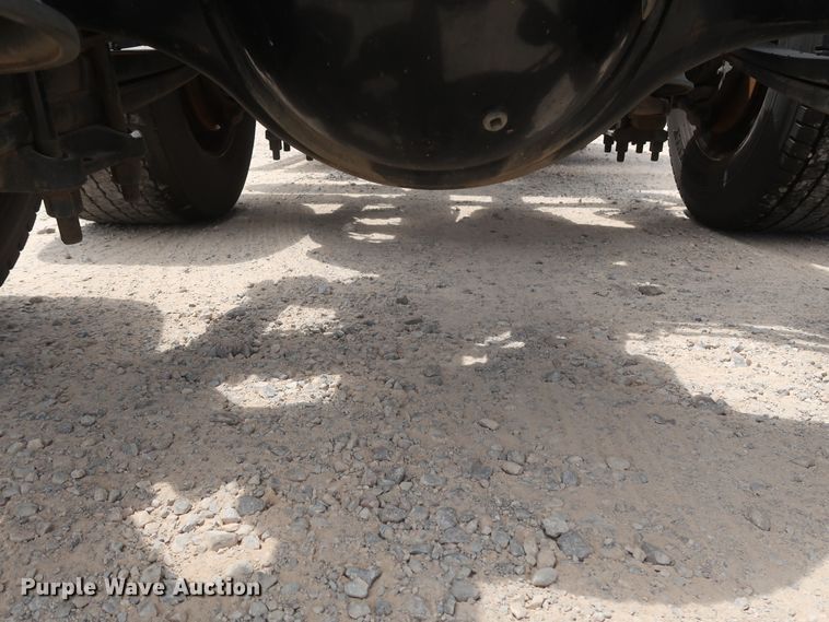 image for item HA9125 2017 Freightliner Cascadia 125  semi truck