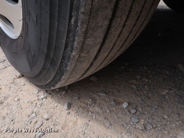 image for item HA9125 2017 Freightliner Cascadia 125  semi truck