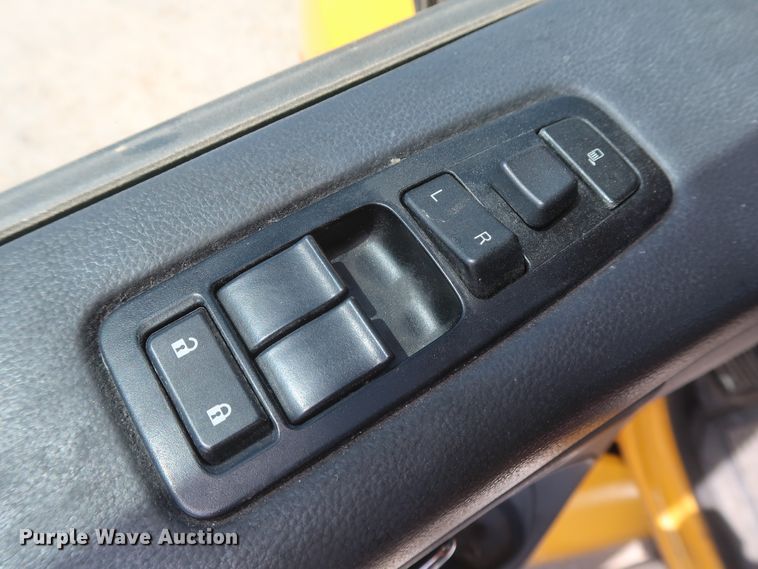 image for item HA9126 2017 Peterbilt 579  semi truck