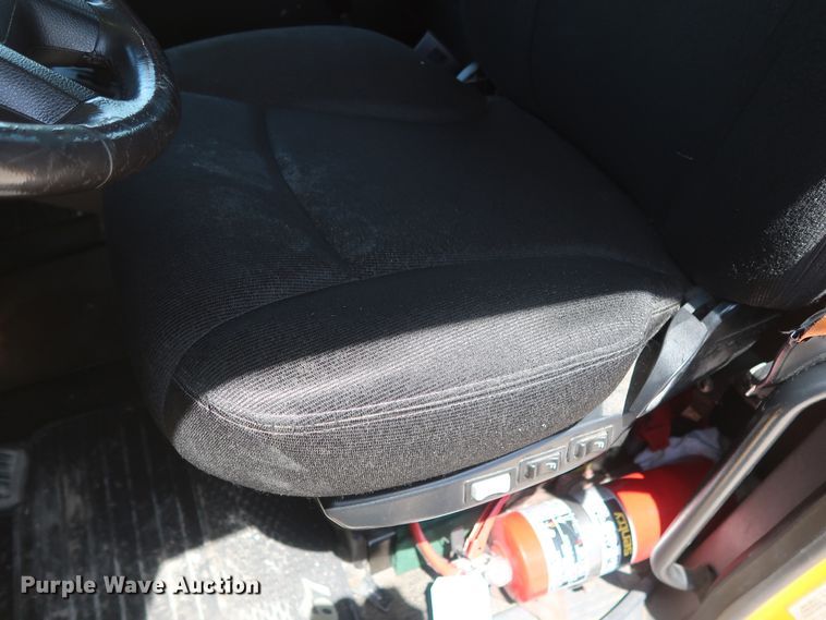 image for item HA9126 2017 Peterbilt 579  semi truck