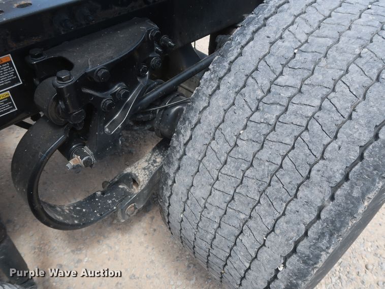 image for item HA9126 2017 Peterbilt 579  semi truck