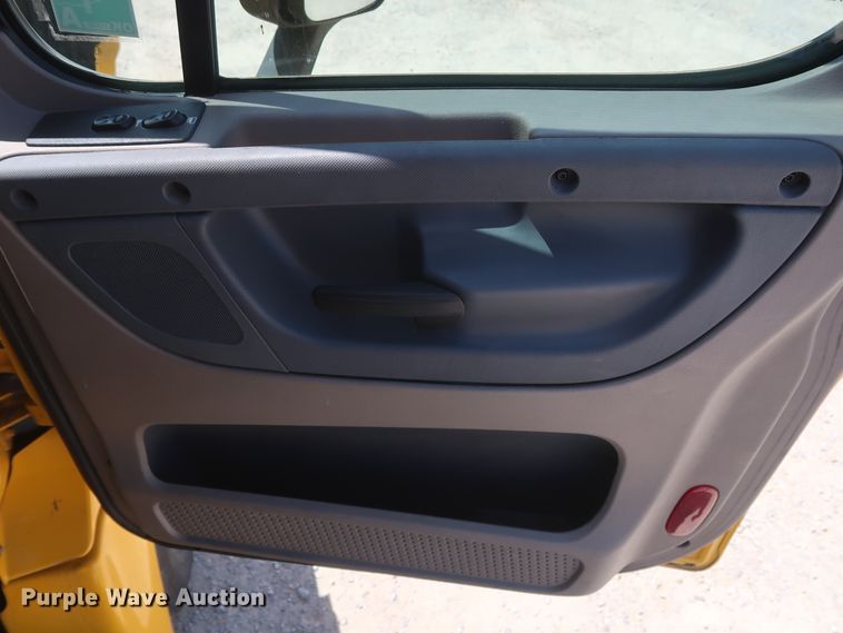 image for item HA9128 2017 Freightliner Cascadia 125  semi truck