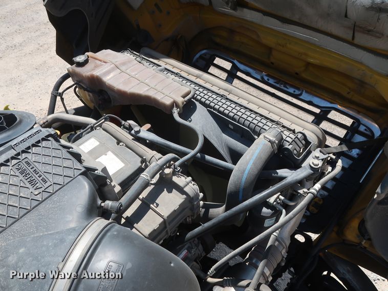 image for item HA9128 2017 Freightliner Cascadia 125  semi truck