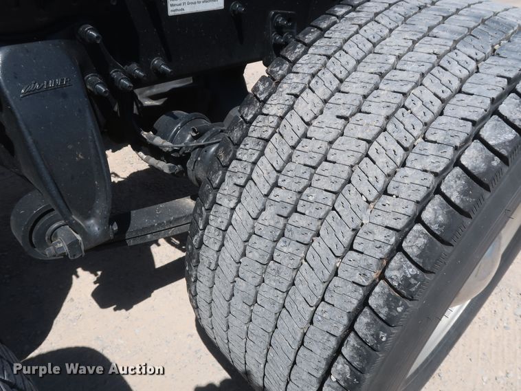 image for item HA9128 2017 Freightliner Cascadia 125  semi truck