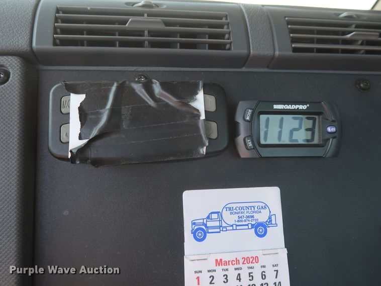 image for item HA9129 2017 Freightliner Cascadia 125  semi truck