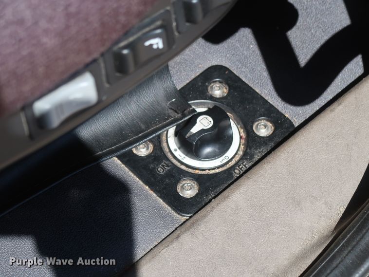 image for item HA9129 2017 Freightliner Cascadia 125  semi truck