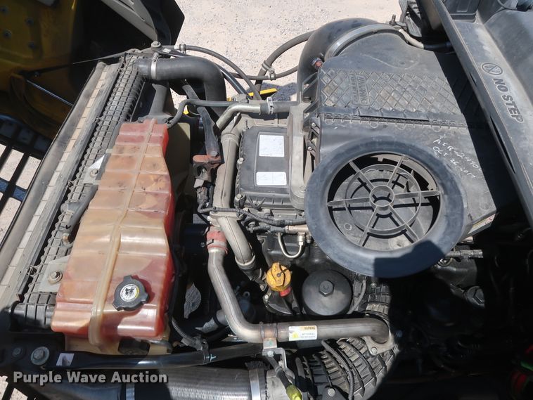 image for item HA9129 2017 Freightliner Cascadia 125  semi truck