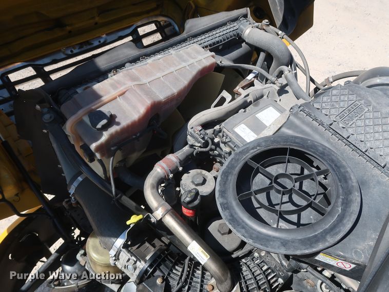 image for item HA9130 2015 Freightliner Cascadia 125  semi truck