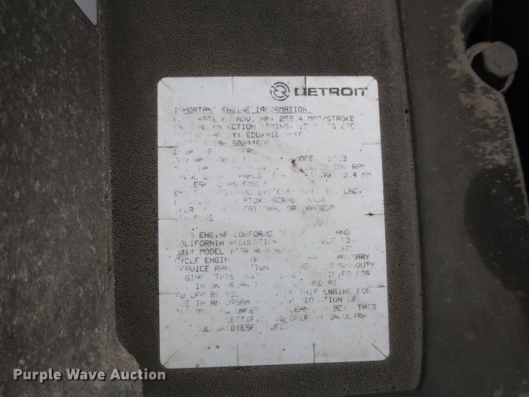 image for item HA9130 2015 Freightliner Cascadia 125  semi truck