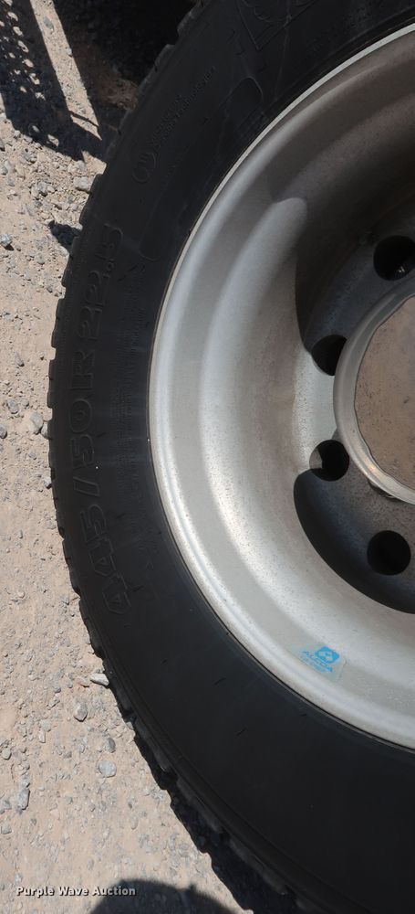 image for item HA9130 2015 Freightliner Cascadia 125  semi truck