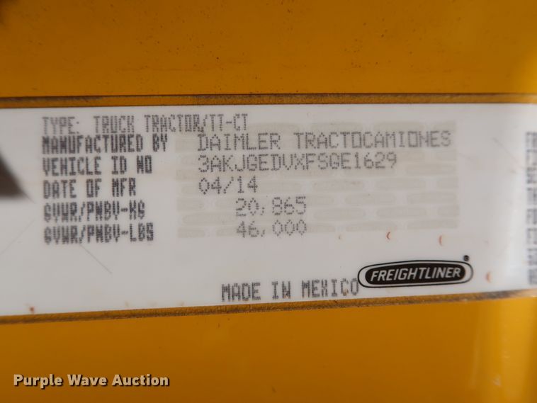 image for item HA9130 2015 Freightliner Cascadia 125  semi truck