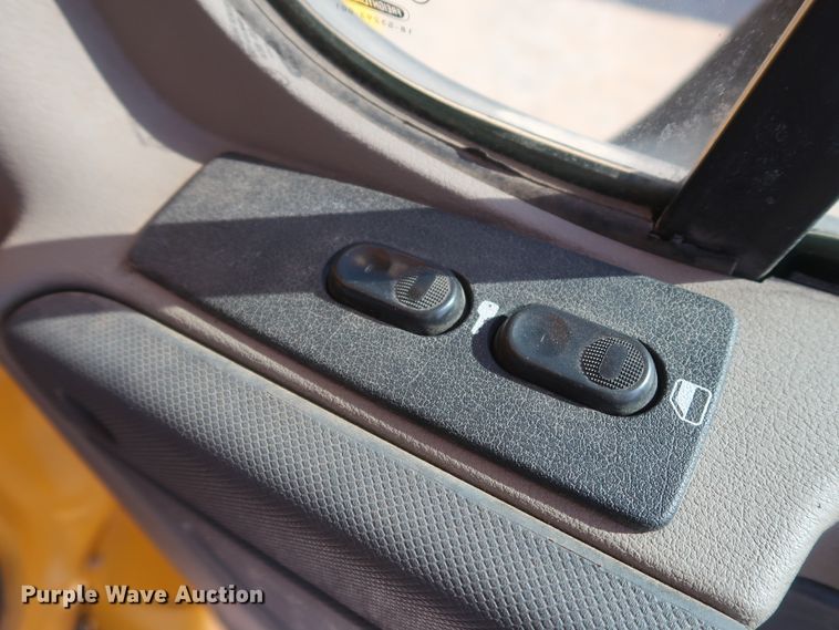 image for item HA9131 2015 Freightliner Cascadia 125  semi truck