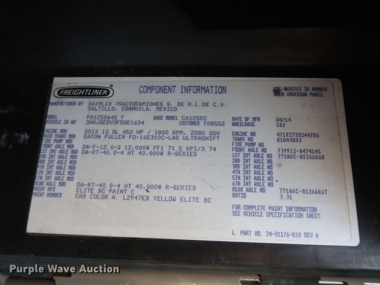 image for item HA9131 2015 Freightliner Cascadia 125  semi truck