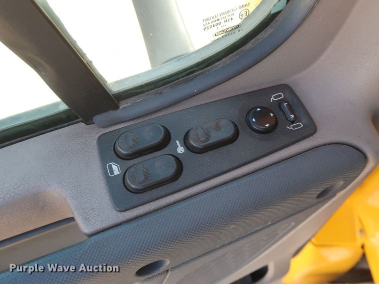 image for item HA9132 2014 Freightliner Cascadia 125 semi truck