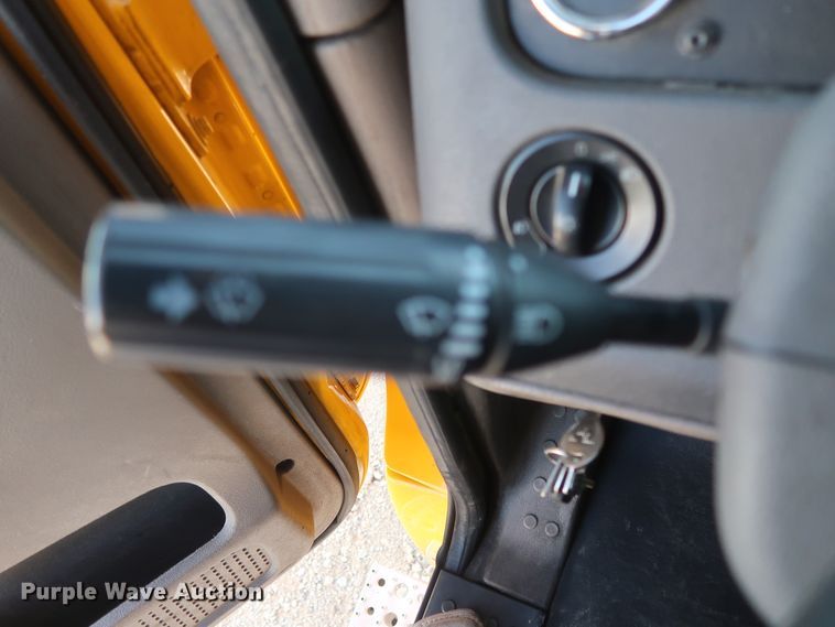 image for item HA9132 2014 Freightliner Cascadia 125 semi truck