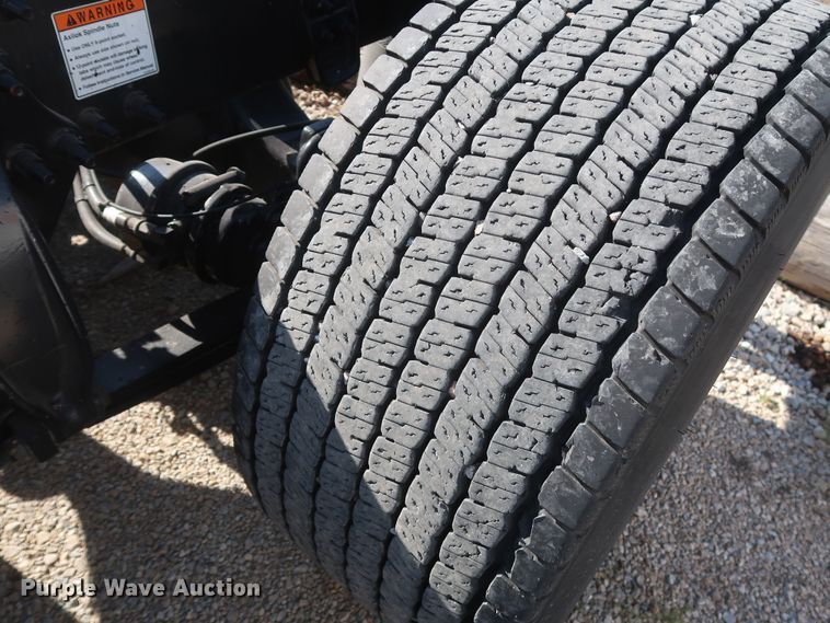 image for item HA9132 2014 Freightliner Cascadia 125 semi truck