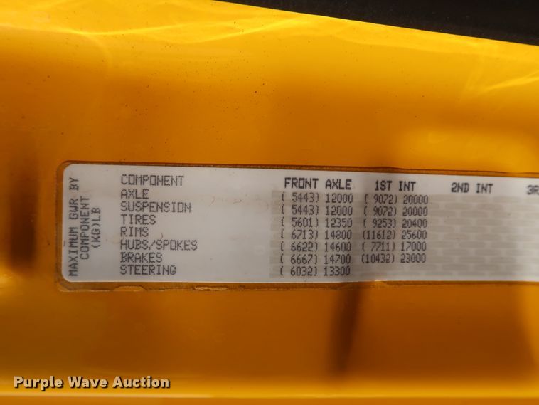 image for item HA9132 2014 Freightliner Cascadia 125 semi truck