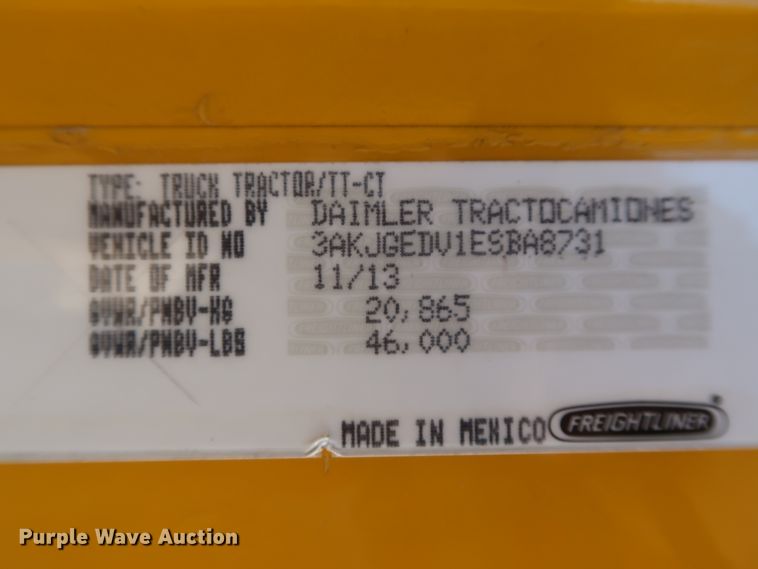 image for item HA9132 2014 Freightliner Cascadia 125 semi truck