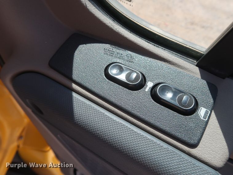 image for item HA9133 2015 Freightliner Cascadia 125  semi truck