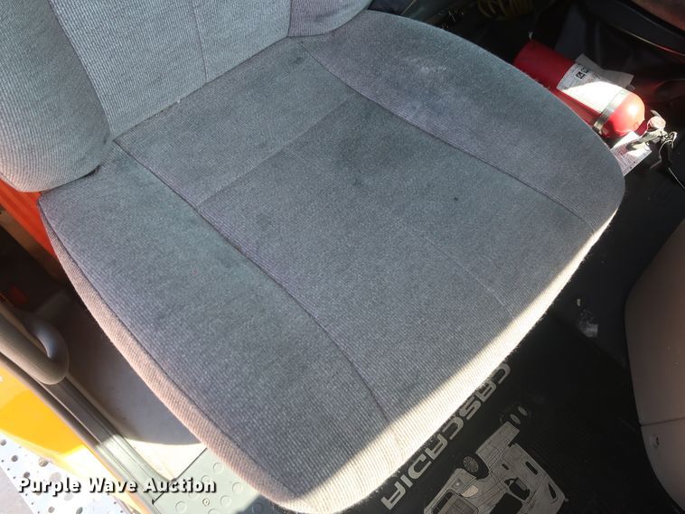 image for item HA9133 2015 Freightliner Cascadia 125  semi truck