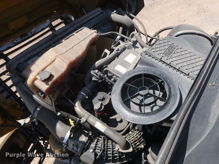 image for item HA9133 2015 Freightliner Cascadia 125  semi truck