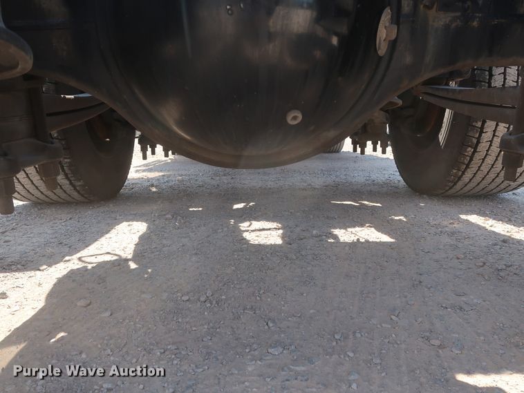 image for item HA9133 2015 Freightliner Cascadia 125  semi truck