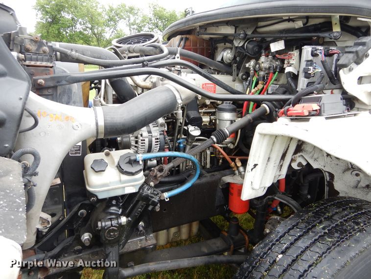 image for item HA9168 2007 Freightliner Business Class M2  semi truck