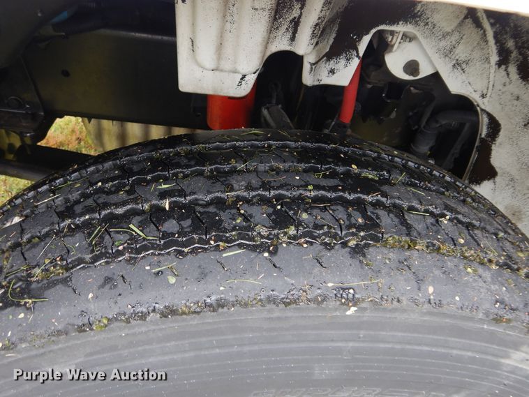 image for item HA9168 2007 Freightliner Business Class M2  semi truck