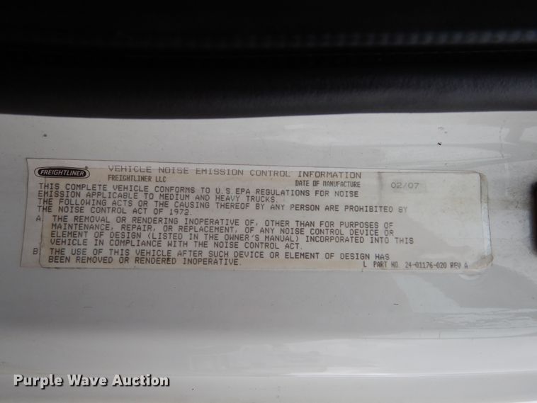 image for item HA9168 2007 Freightliner Business Class M2  semi truck