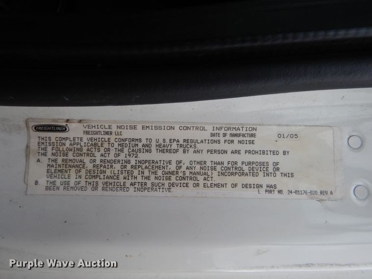 image for item HA9169 2005 Freightliner Business Class M2  semi truck