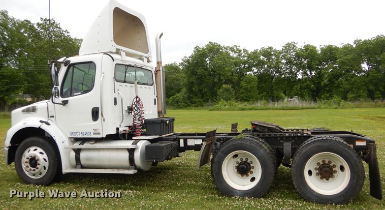 image for item HA9170 2007 Freightliner Business Class M2  semi truck