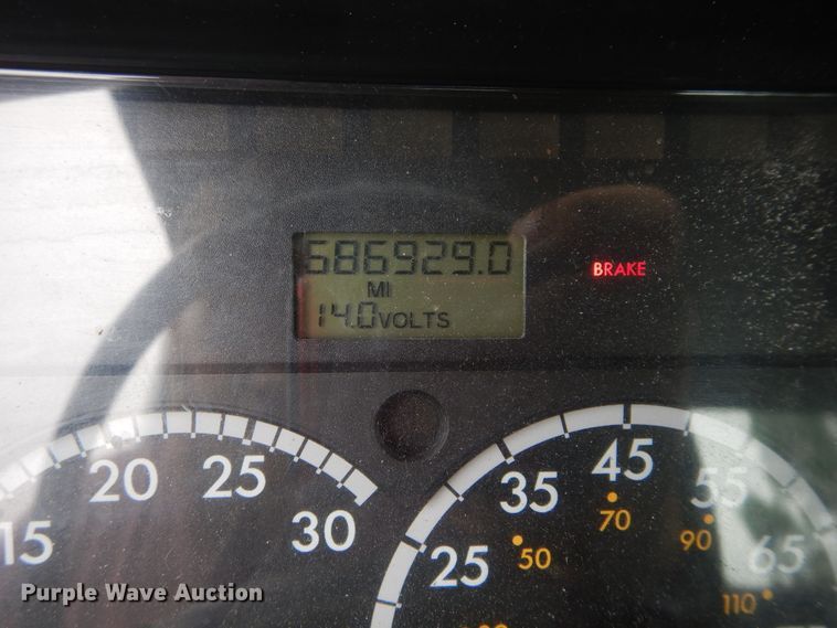 image for item HA9170 2007 Freightliner Business Class M2  semi truck