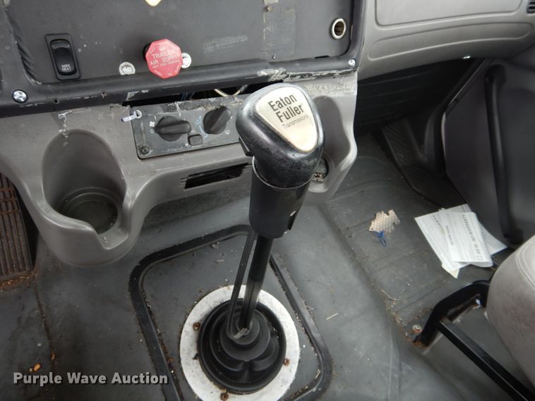 image for item HA9170 2007 Freightliner Business Class M2  semi truck