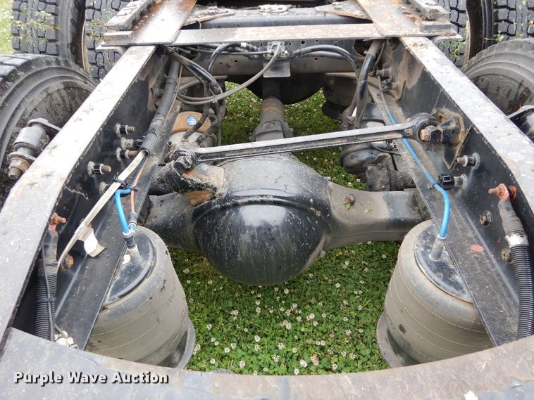 image for item HA9170 2007 Freightliner Business Class M2  semi truck