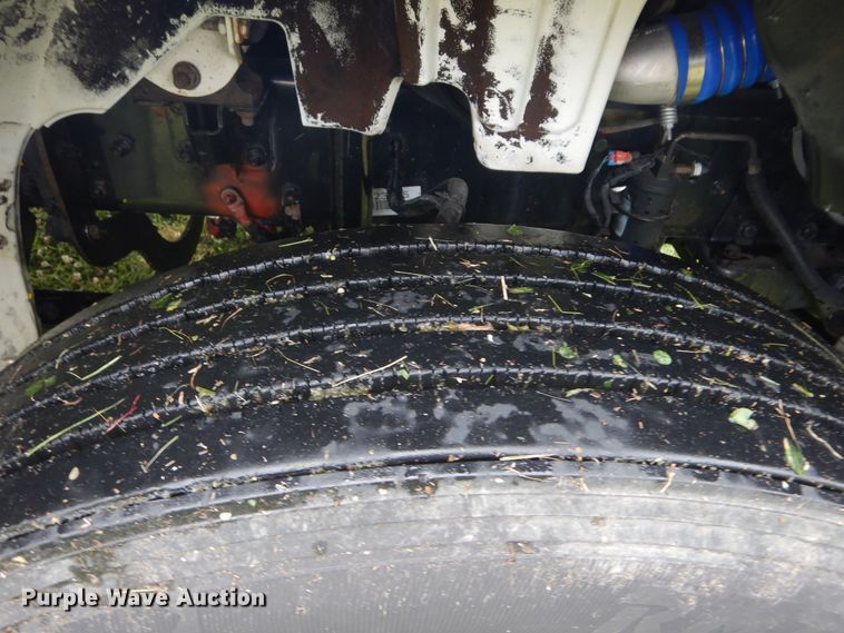 image for item HA9170 2007 Freightliner Business Class M2  semi truck